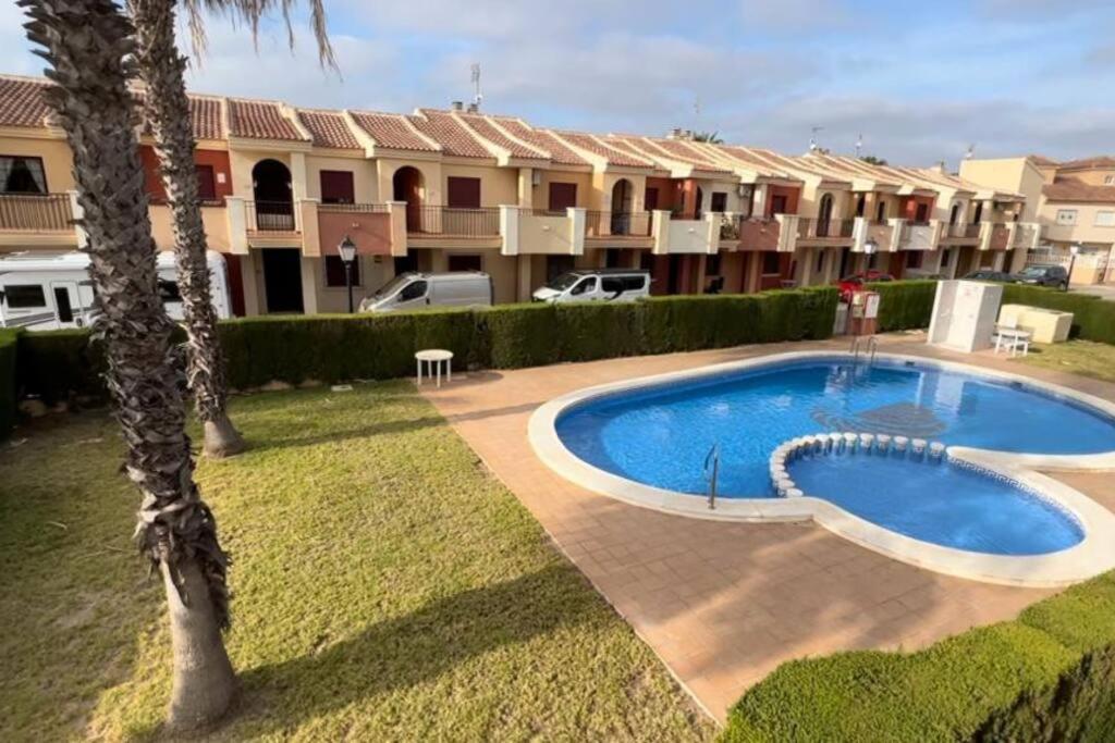 Club Salino 18 Apartment Торевиеха Екстериор снимка